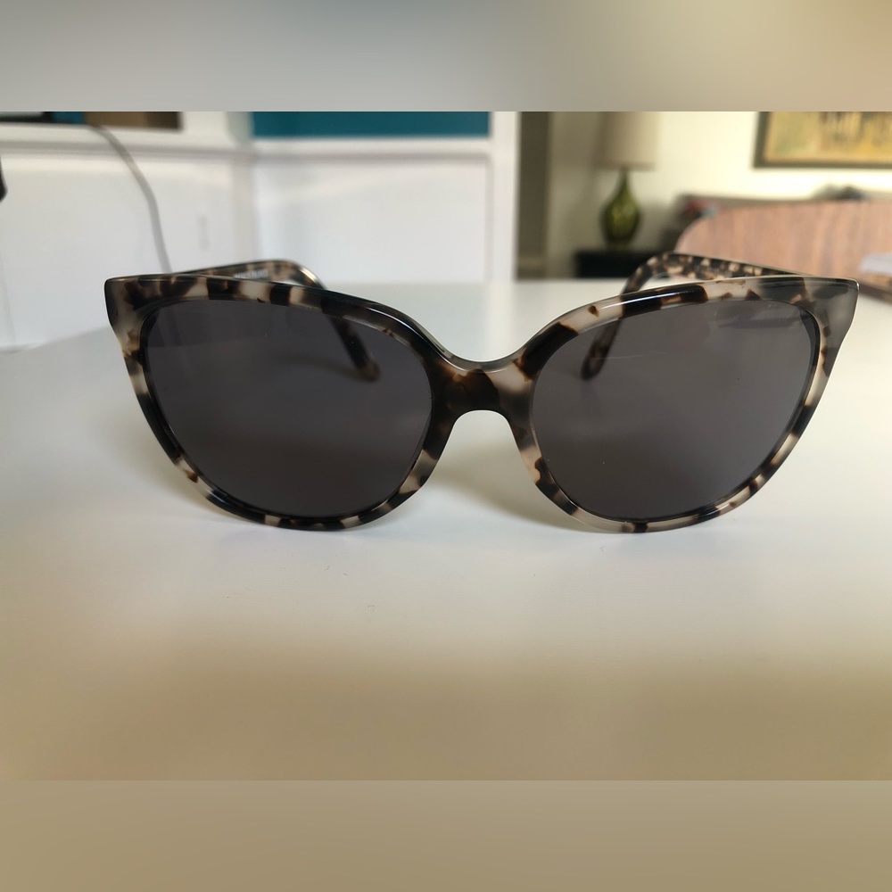 SEE tortoise shell glasses, made in France, no scratches, excellent condition